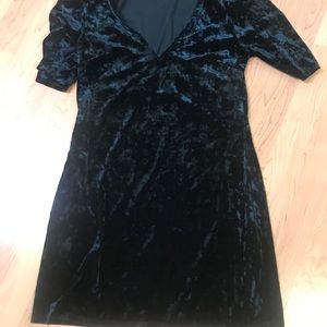 Forever 21 bottle green velvet dress